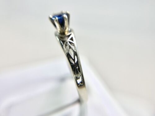 Vintage 14k White Gold Natural Round Blue Sapphire Filigree Solitaire Ring