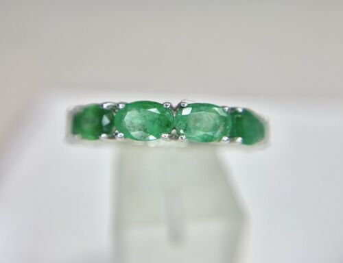 Vintage 14k White Gold Natural Oval Shape Green Emerald Eternity Band Ring