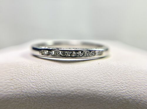 Vintage Art Deco Platinum Round Diamond Engraved Wedding Band Ring