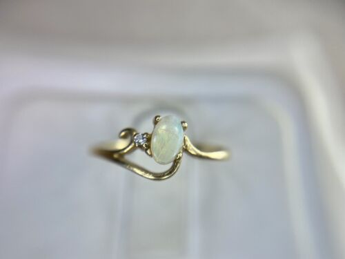 Vintage 10k Yellow Gold Oval Shape White Opal Round Diamond Small By-Pass Ring