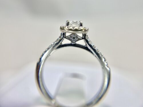 10k White Gold Designer Natural Round Brilliant Diamond Halo Engagement Ring