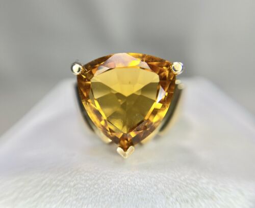 Vintage 10k Yellow Gold Trillion Shape Orange Citrine Solitaire Cocktail Ring