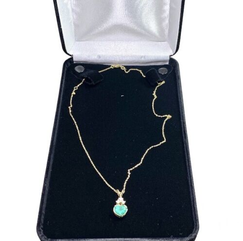 Vintage 14k Yellow Gold Natural Heart Shape Green Emerald Round Necklace