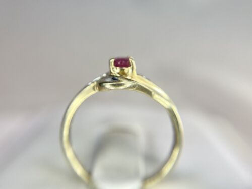 Vintage 10k Yellow Gold Natural Oval Shape Ruby Round Diamond Cocktail Ring