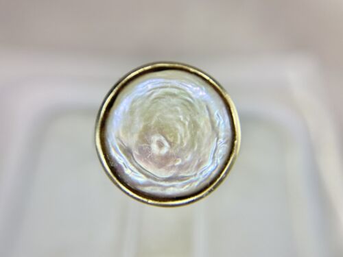 Vintage 14k Yellow Gold Designer Signed White Mabe Round Pearl Cocktail Ring