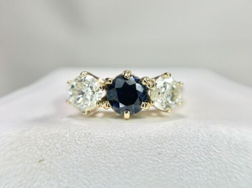 Vintage 14k Yellow Gold Natural Round Blue Sapphire Diamond Three Stone Ring