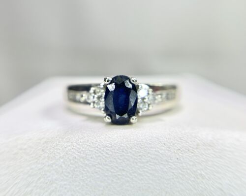 Vintage 14k White Gold Natural Oval Blue Sapphire Round Diamond Ring