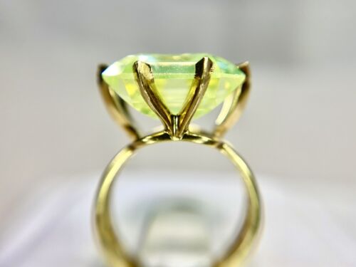 Vintage 14k Yellow Gold Emerald Cut Neon Green Spinel Big Solitaire Ring