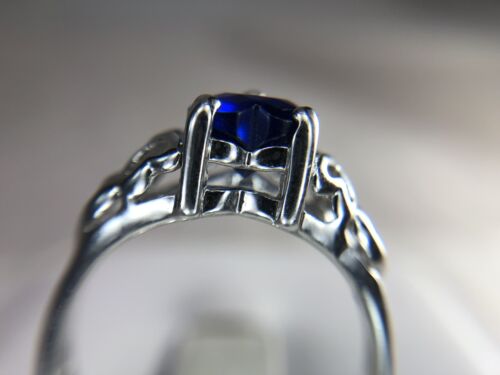 Estate 9k White Gold Heart Shape Synthetic Blue Sapphire Filigree Ring