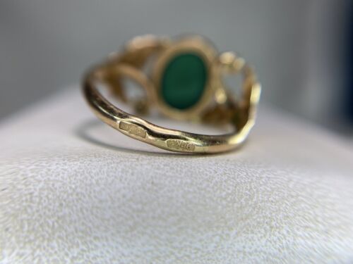 Vintage Russian 14k Yellow Gold Oval Shape Green Malachite Leaf Cocktail Ring