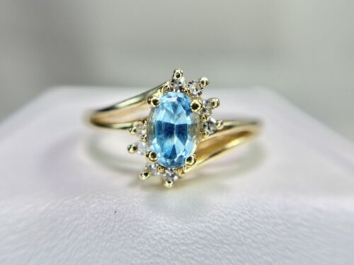 Vintage 10k Yellow Gold Natural Oval Sapphire Blue Topaz Round Diamond Ring