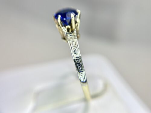 Vintage 10k Art Deco Round Shape Blue Sapphire Classic Solitaire Ring