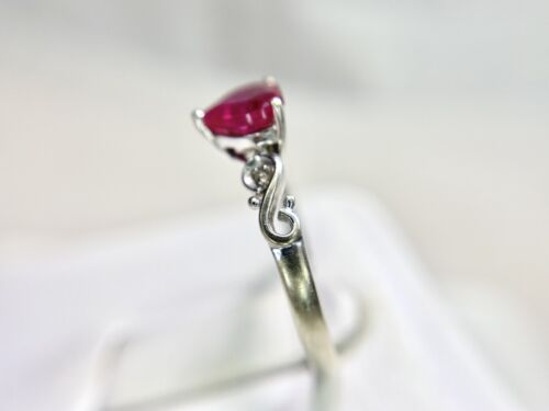 Vintage 10k White Gold Designer Heart Shape Pink Ruby Round Diamond Ring