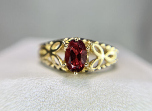 Vintage 14k Yellow Gold Oval Natural Rhodolite Garnet Solitaire Ring