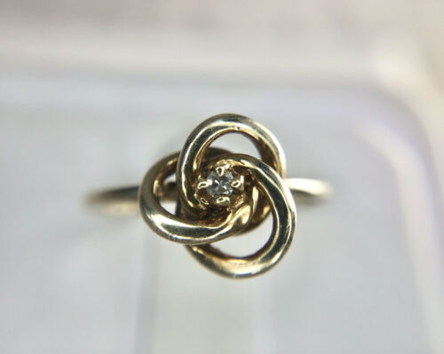 Vintage 10k Yellow Gold Round Single Cut Natural Diamond Abstract Flower Ring