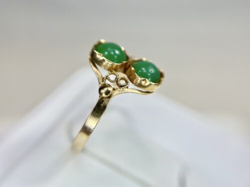 Vintage 14k Rose Gold Round Green Chalcedony Small Bezel Filigree Cocktail Ring