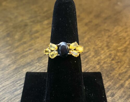 Vintage 14k Yellow Gold Designer Natural Oval Shape Blue Sapphire Cocktail Ring