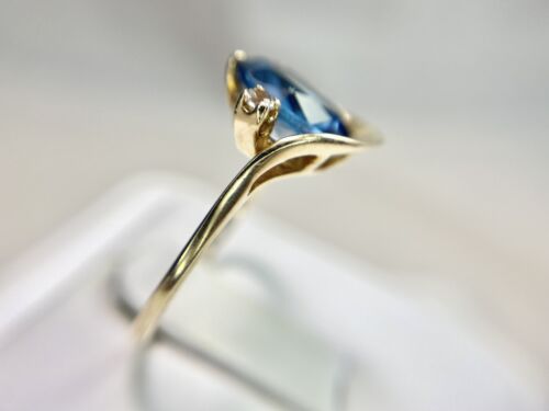 Vintage 10k Yellow Gold Designer Oval Shape Dark Blue Topaz Ring