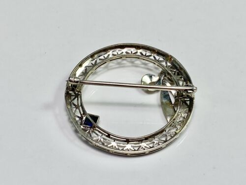 Art Deco 10k White Gold Square Blue Color Sapphire Filigree Ribbon Pin Brooch