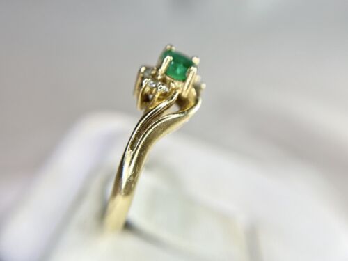 Vintage 14k Yellow Gold Natural Green Emerald Round Diamond By-Pass Ring