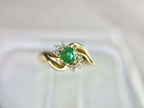 Vintage 14k Yellow Gold Natural Green Emerald Round Diamond By-Pass Ring