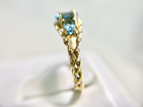 Vintage 14k Yellow Gold Oval Pear Shape Sky Blue Natural Topaz Three Stone Ring