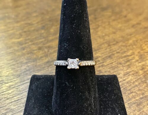 14k White Gold Natural Princess Cut Round Diamond Engagement Ring