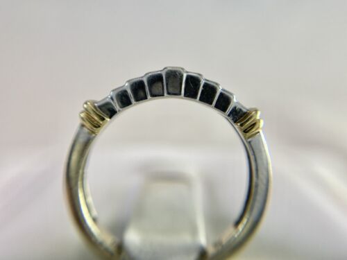 Vintage 10k White Gold Natural Round Brilliant Diamond Pyramid Wedding Band Ring