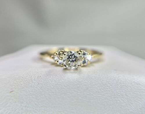 Vintage 14k Yellow Gold Designer Natural Round Diamond Small Engagement Ring