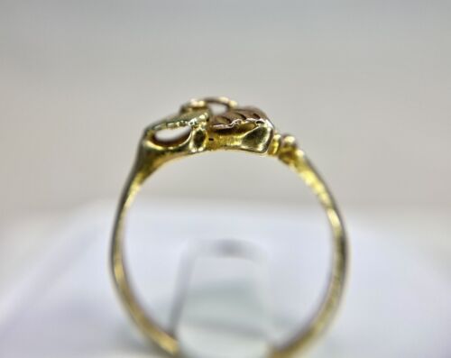 Vintage 10k Yellow Black Hills Gold Designer Grape Leaf Small Cocktail Ring