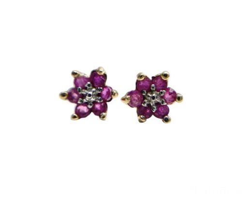 Vintage 10k Yellow Gold Natural Round Red Ruby Small Flower Stud Earrings