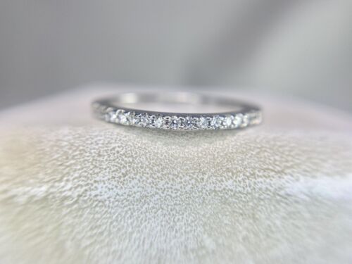 10k White Gold Natural Round Brilliant Diamond Classic Wedding Band Ring 1/5 TCW