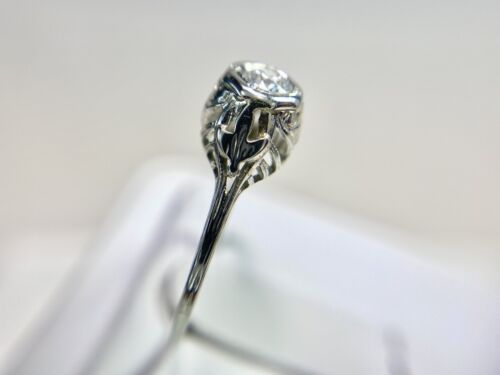 Vintage Art Deco 18k White Gold Natural Round Diamond Filigree Engagement Ring