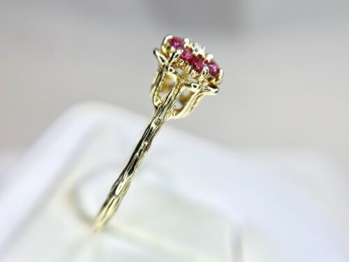 Vintage 10k Yellow Gold Natural Round Red Ruby Diamond Flower Ring