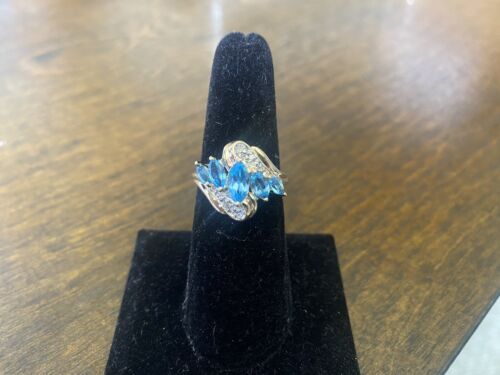 Vintage 10k Yellow Gold Marquise Cut Blue Topaz Round Diamond Cocktail Ring