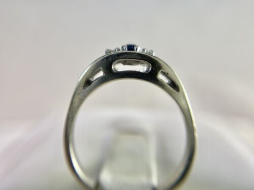 Vintage 10k White Gold Natural Round Blue Sapphire Diamond Three Stone Ring