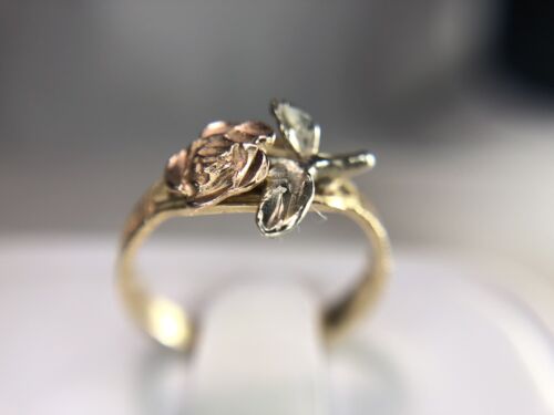 Vintage 14k Yellow Rose Gold Hand Crafted Small Flower Ring