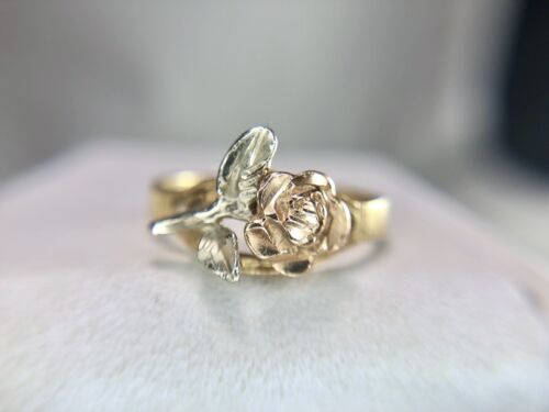 Vintage 14k Yellow Rose Gold Hand Crafted Small Flower Ring