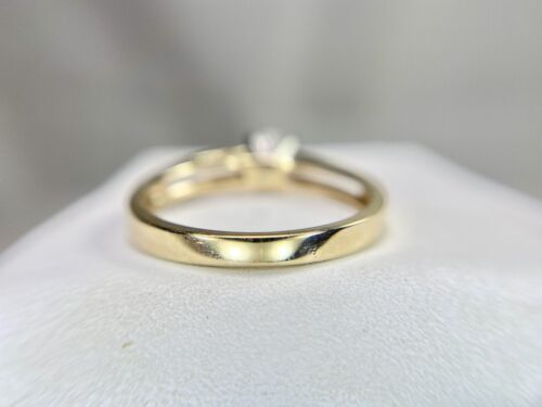 14k Yellow Gold Signed Natural Round Brilliant Diamond Solitaire Engagement Ring