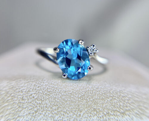 Vintage 14k White Gold Oval London Blue Natural Topaz Round Diamond Ring