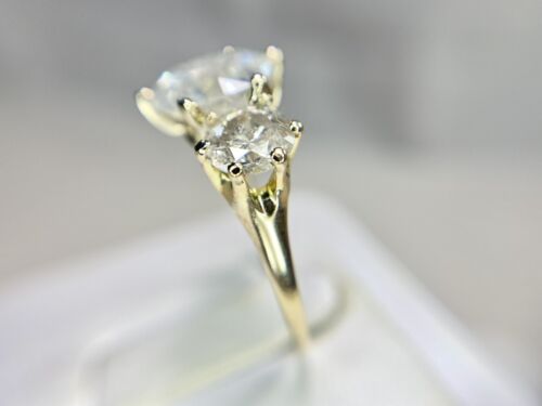 Vintage 14k Yellow Gold Natural Round Diamond Three Stone Engagement Ring