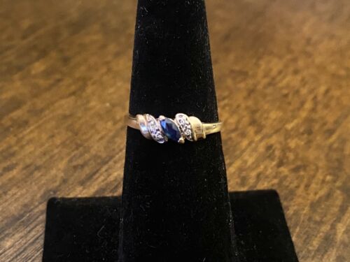 Vintage 10k Yellow Gold Signed Natural Marquise Blue Sapphire Round Diamond Ring