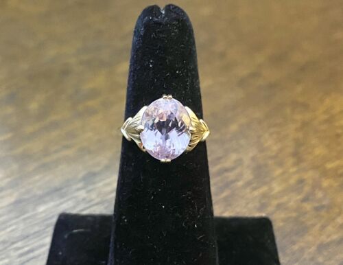 Vintage 14k Yellow Gold Natural Oval Shape Light Pink Topaz Solitaire Ring