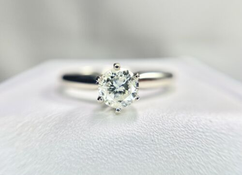 Vintage 14k White Gold Natural Round Diamond Solitaire Engagement Ring