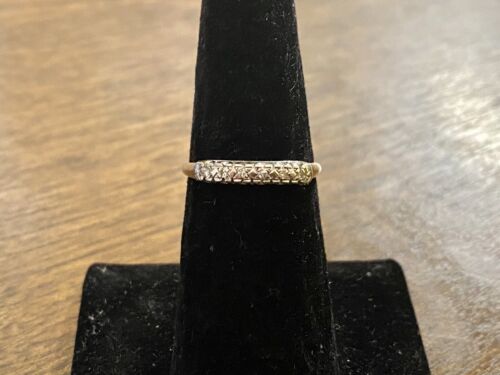 Vintage 14k Yellow Gold Natural Round Single Cut Diamond Wedding Band Ring