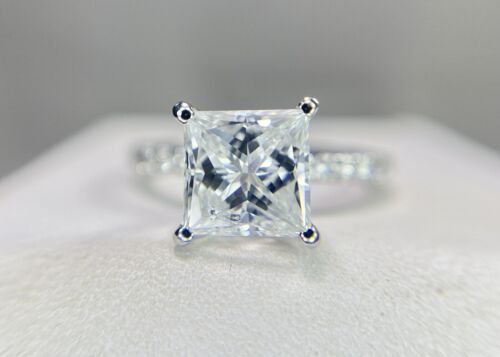 14k White Gold Natural Princess Cut Round Diamond Certified Engagement Ring