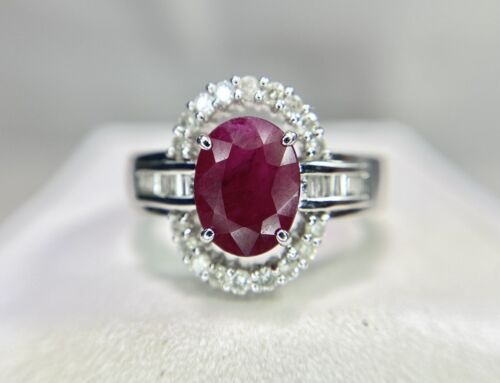 Vintage 14k White Gold Natural Oval Red Ruby Round Baguette Diamond Ring