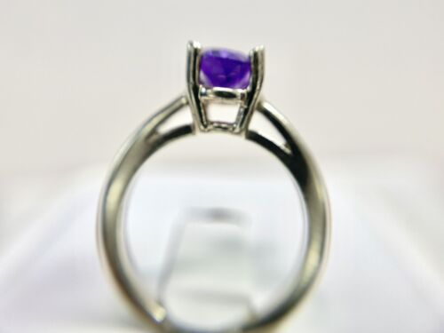 Vintage 14k White Gold Natural Oval Shape Purple Amethyst Solitaire Ring