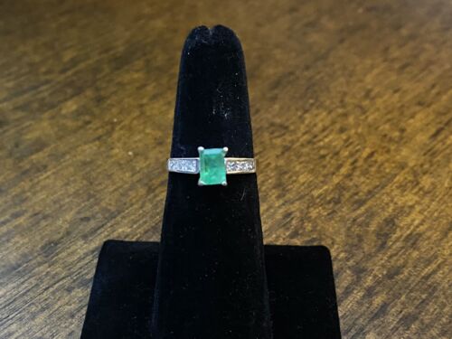 Vintage 14k White Gold Natural Green Emerald Princess Cut Diamond Ring