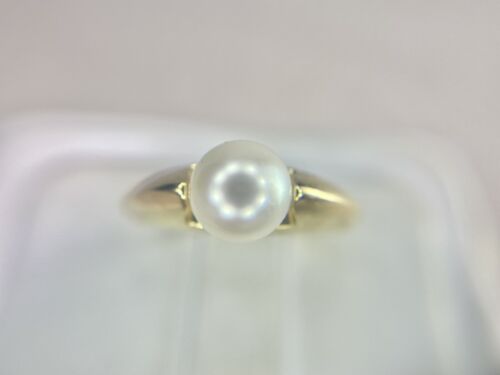 Vintage Designer 14k Yellow Gold Round White Cultured Pearl Solitaire Ring